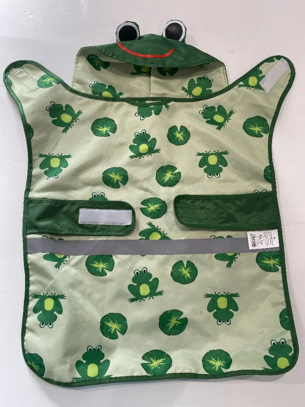 Frog NWOT various sizes dog raincoat with hood and reflective strip.